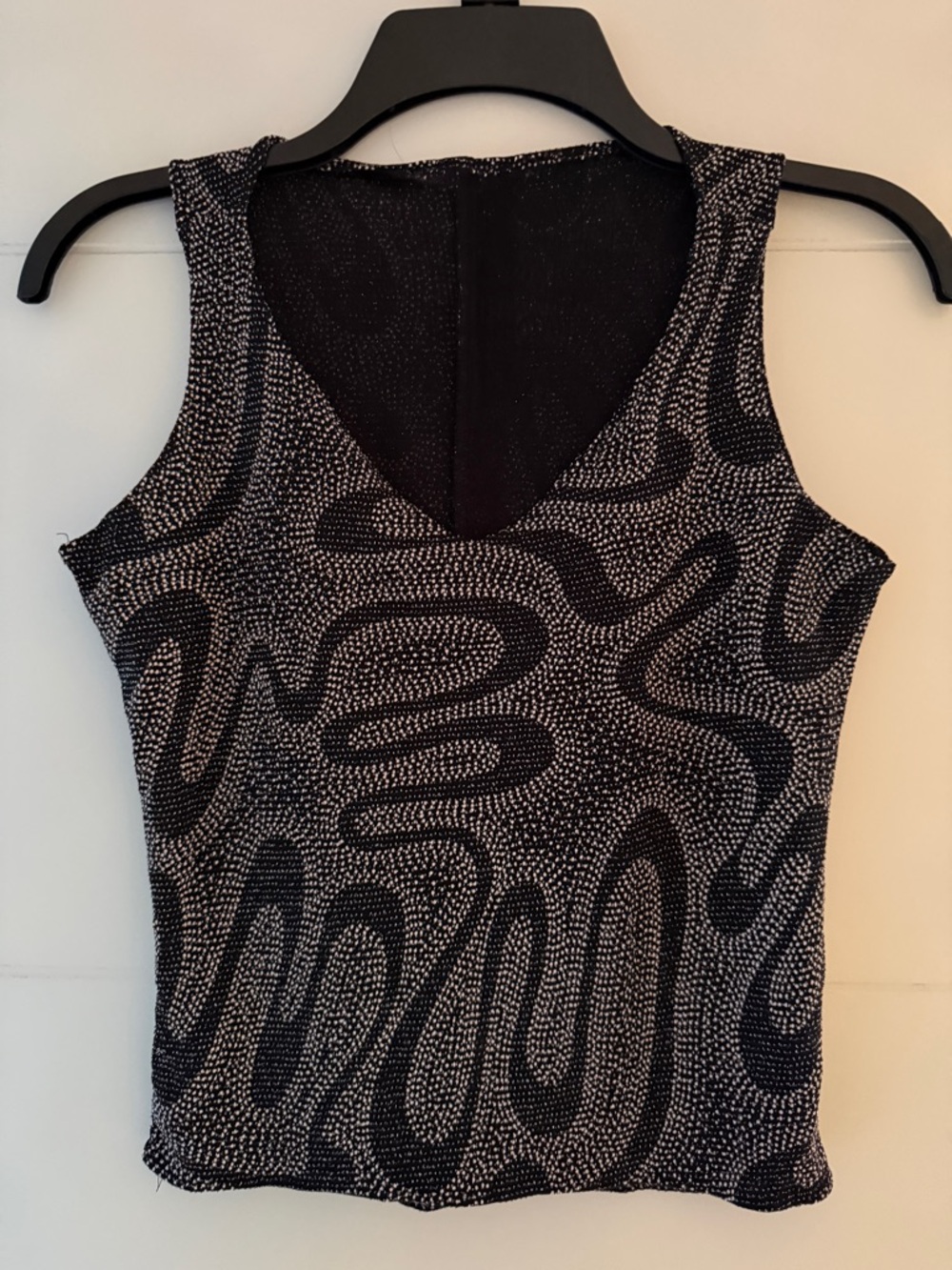 Women’s Black & White Patterned V-Neck Tank Top